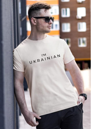 Футболка Pobedov Peremoga - I'M UKRAINIAN наклейка чорна Молочний